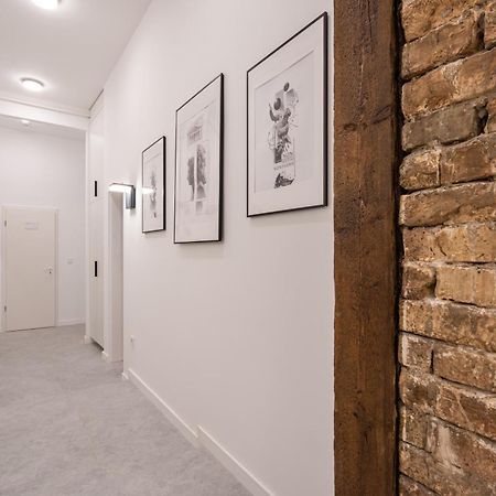 D48 - Central Boulevard Residence - Best Location By Bqa Budapest Luaran gambar
